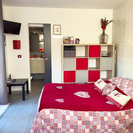 Studio Au Calme Tout Confort Proche Des Plages - Jardin Wifi Parking Fréjus Екстериор снимка