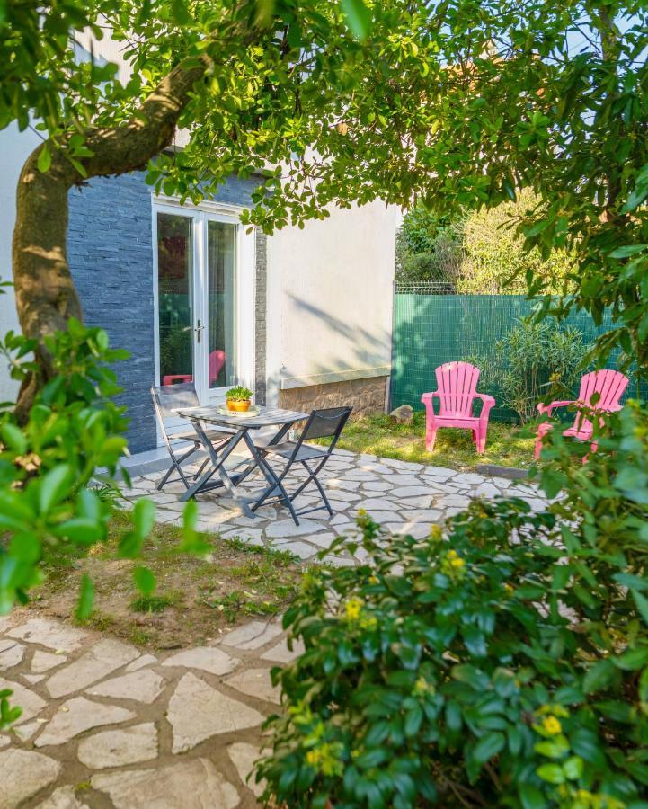 Studio Au Calme Tout Confort Proche Des Plages - Jardin Wifi Parking Fréjus Екстериор снимка